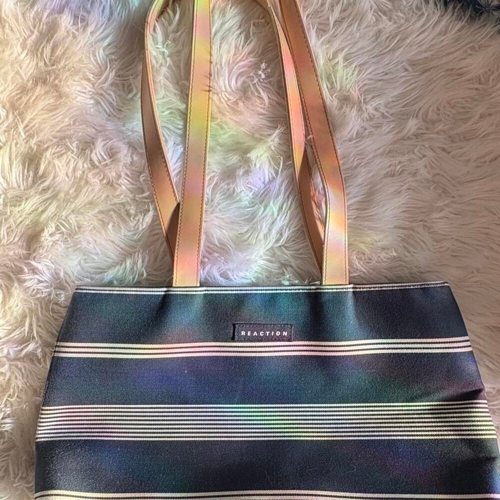 Vintage kenneth cole purse reaction
